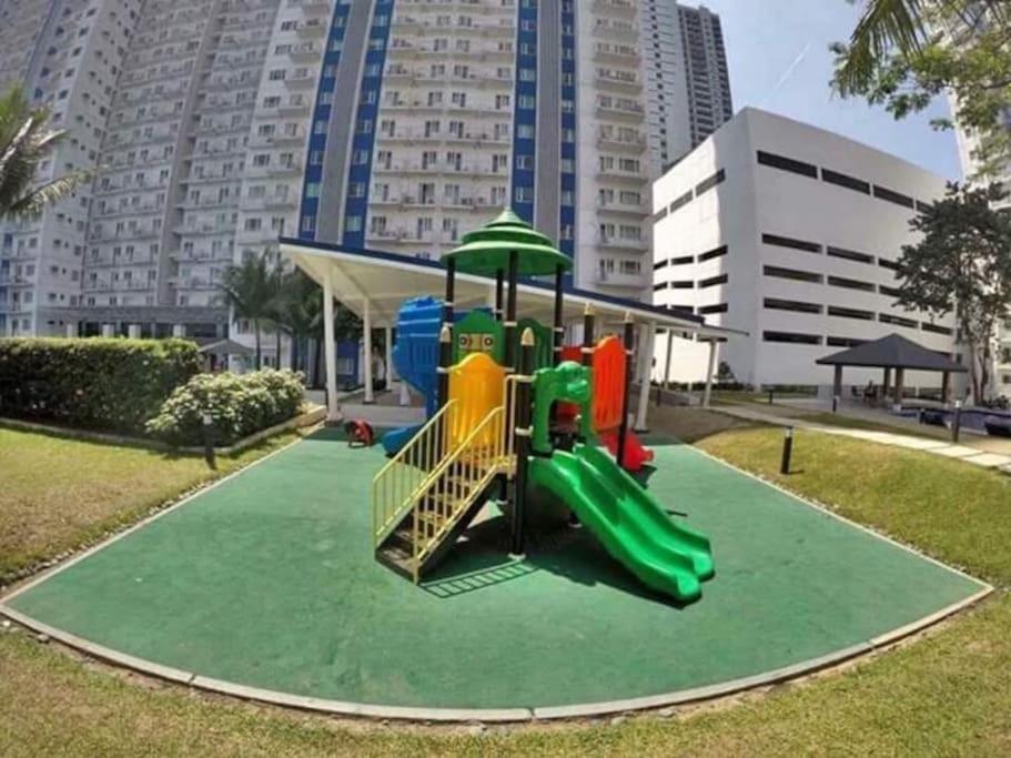Grass Residences Sm North Edsa And Trinoma Quezon City Dış mekan fotoğraf